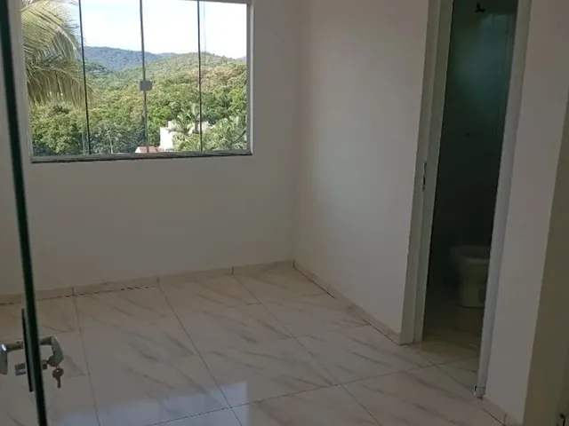 Imagem 2: Vende-Se Sobrado Geminado Próximo da Weg Blumenau