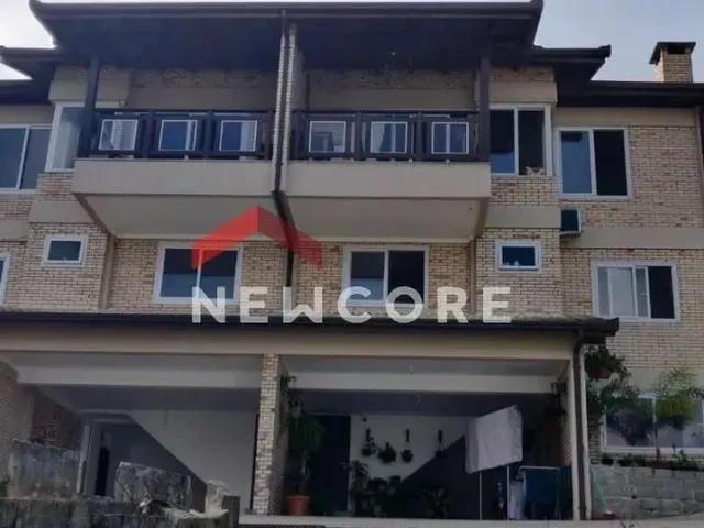 Imagem: Casa de Condomínio em Rua 109 - Canto da