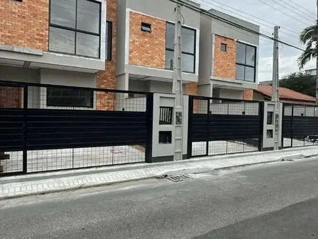 Imagem 1: Casa com 3 Dormitórios À Venda, 105 M² - São João - Itajaí/Sc