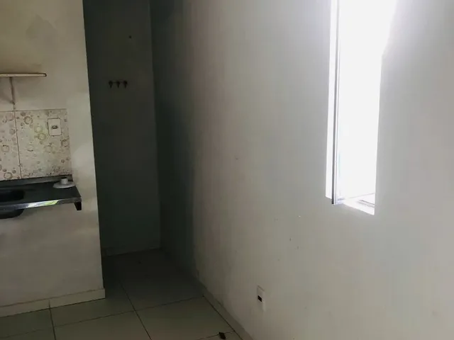 Imagem 9: Alugo 1 Vão com Área de Serviço e Banheiro Dentro