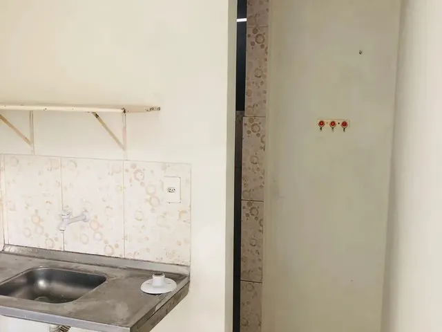 Imagem 11: Alugo 1 Vão com Área de Serviço e Banheiro Dentro