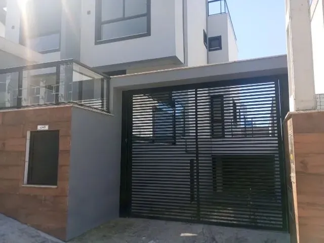 Imagem: Sobrado Moderno Novo! 3 Suítes, 4 Vagas!