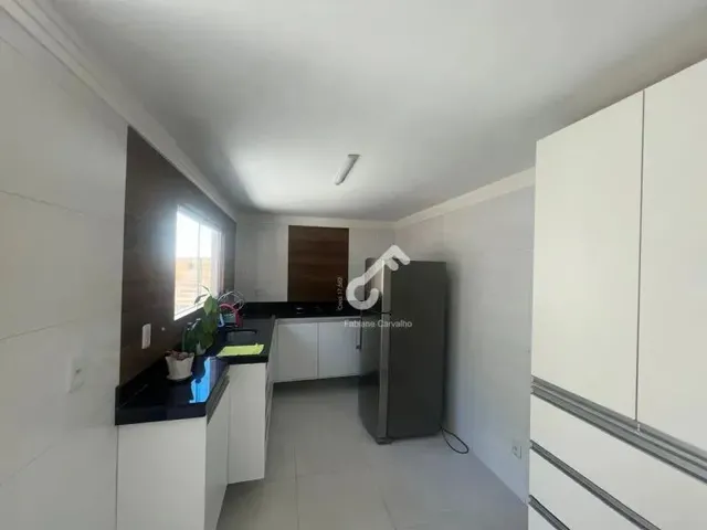 Imagem 13: Estrada do Coco, Abrantes. Duplex Composto de 4 Suítes Sendo 1 Suíte Térrea
