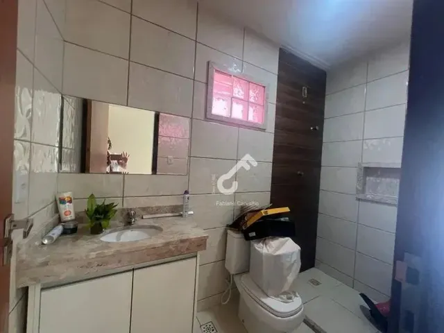 Imagem 12: Estrada do Coco, Abrantes. Duplex Composto de 4 Suítes Sendo 1 Suíte Térrea