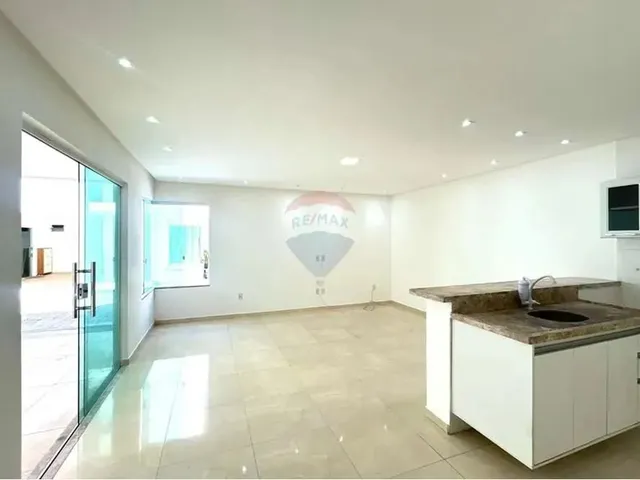 Imagem: Alugo Casa em Condomínio de 3/4 Sendo 1