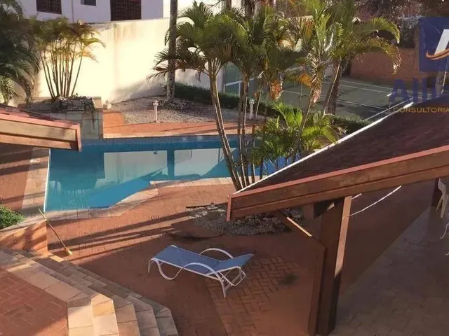 Imagem: Casa com 6 Dormitórios À Venda, 399 M²