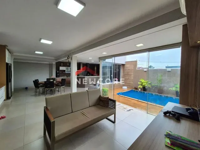 Imagem: Casa de Condomínio em Rua Carlos Di Flora