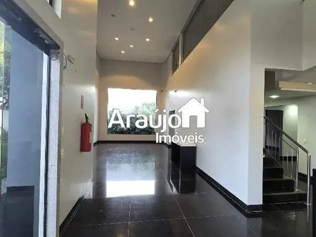 Imagem 8: Estrutura Empresarial Completa na 112 Sul Imóvel Comercial com Galpão e Administração