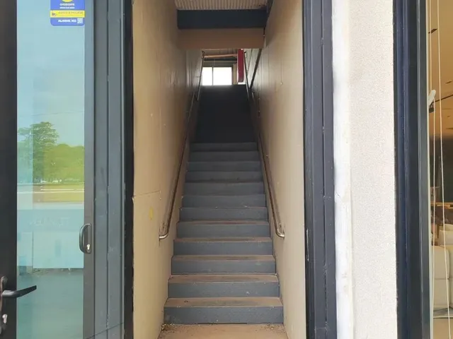 Imagem 3: Sala Comercial Galpão / depósito com 1 banheiro