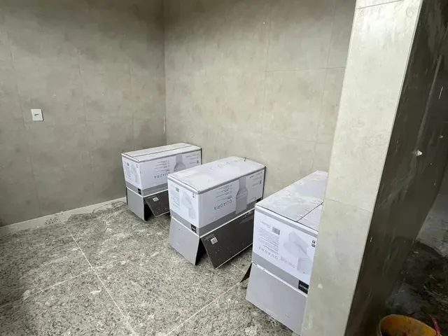 Imagem 16: Prédio Comercial com Estacionamento em Subsolo no Centro