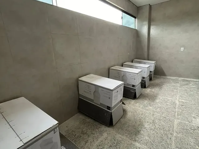 Imagem 4: Prédio Comercial com Estacionamento em Subsolo no Centro