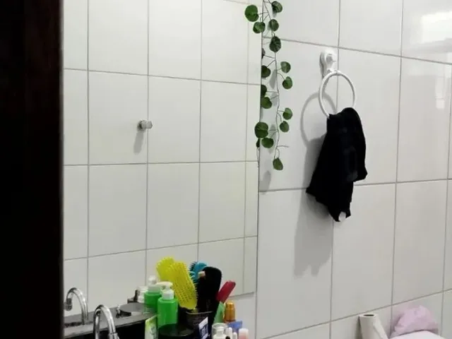 Imagem 3: Casa no Carmelo 2 Quartos, Garagem e Área de Serviço Coberta (Aceita Carro