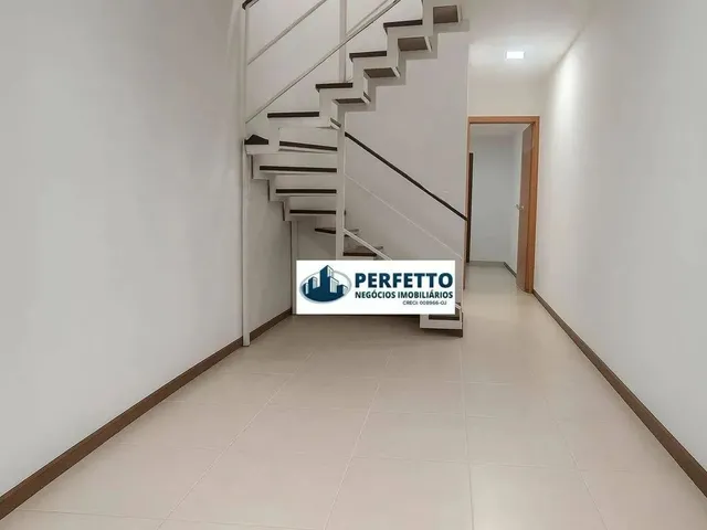 Imagem 1: Vende - Petrópolis- Bairro São Sebastião - Apartamento Duplex, Tipo Casa de 2 Quartos