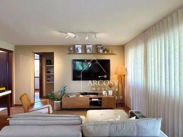 Imagem 4: Casa com 3 Dormitórios À Venda, 170 M² por R$ 2.650.000,00 - Araras - Petrópolis/Rj