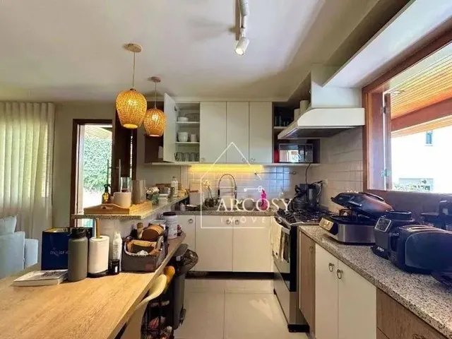 Imagem 10: Casa com 3 Dormitórios À Venda, 170 M² por R$ 2.650.000,00 - Araras - Petrópolis/Rj