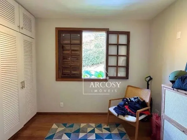 Imagem 2: Casa com 3 Dormitórios À Venda, 170 M² por R$ 2.650.000,00 - Araras - Petrópolis/Rj