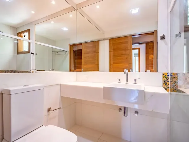 Imagem 2: Casa 4 Quartos em Araras, Petrópolis