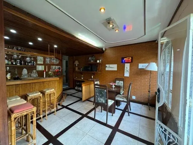 Imagem 15: Vendo Casca com 5 Quartos (2 Suítes) no Centro - Cod 25725