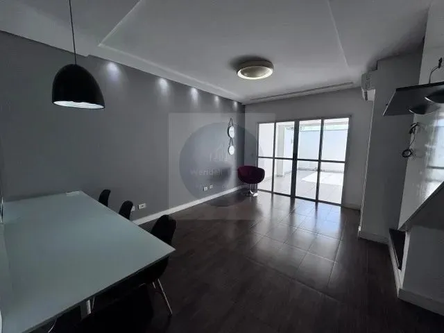 Imagem: A casa em condomínio possui 2 Dormitórios, 2 Suítes, 2