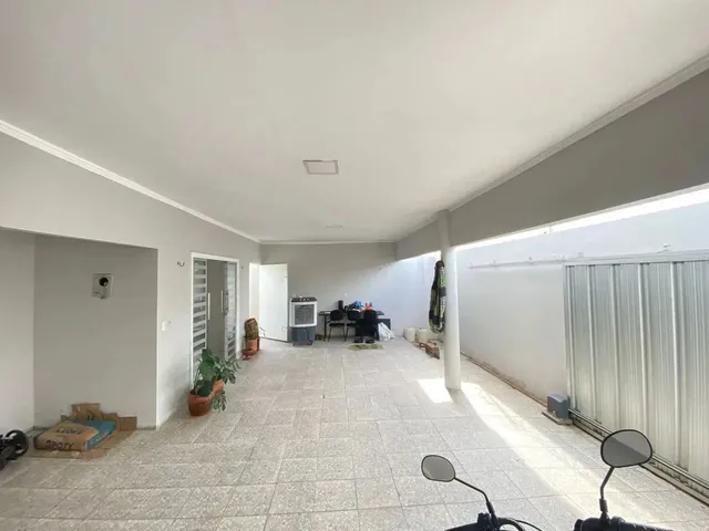 Imagem 2: Casa no Bairro Buenos Aires com 3 Quartos Sendo 1 Suíte 2 Vagas de Garagem Financia