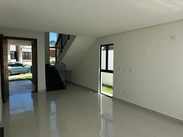 Imagem 4: Casa Duplex em Condomínio Fechado