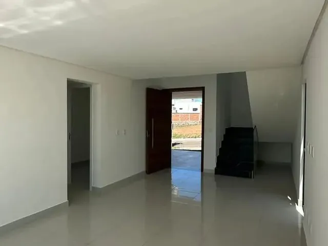 Imagem 9: Casa Duplex em Condomínio Fechado
