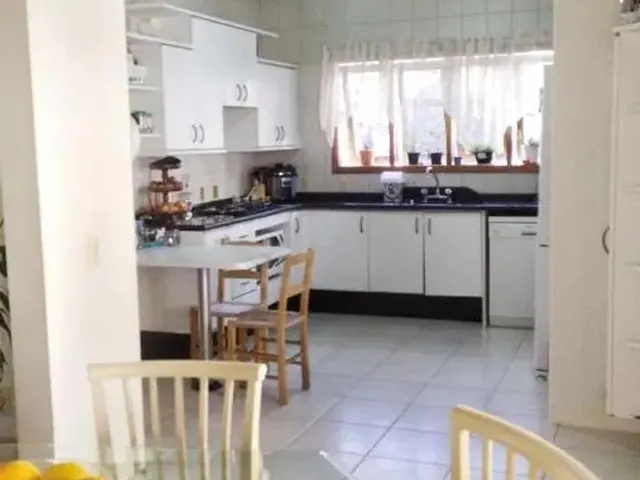 Imagem 4: Casa para Venda em Florianópolis, Trindade, 4 Dormitórios, 2 Suítes, 5 Banheiros, 4