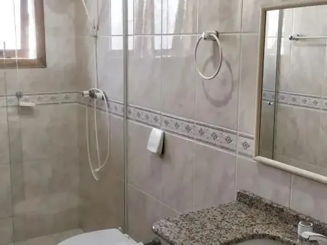 Imagem 9: Casa para Venda em Florianópolis, Trindade, 4 Dormitórios, 2 Suítes, 5 Banheiros, 4