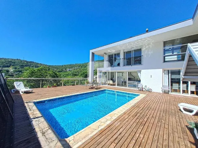 Imagem: Casa de 4 Dormitórios À Venda no Itacorubi