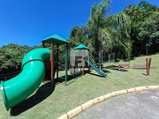 Imagem 10: Casa de 4 Dormitórios À Venda no Itacorubi