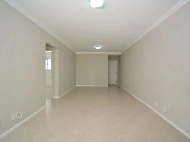 Imagem: Amplo Apartamento À Venda com 3 Dormitórios