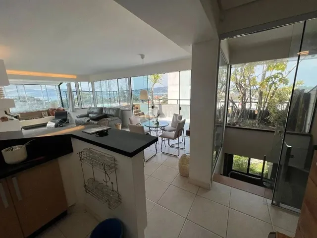 Imagem 2: Cobertura para Venda em Florianópolis, Lagoa da Conceição, 3 Dormitórios, 3 Suítes
