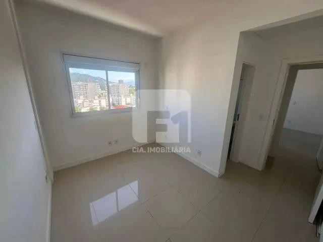 Imagem 14: Apartamento de 2 Suítes À Venda no Itacorubi