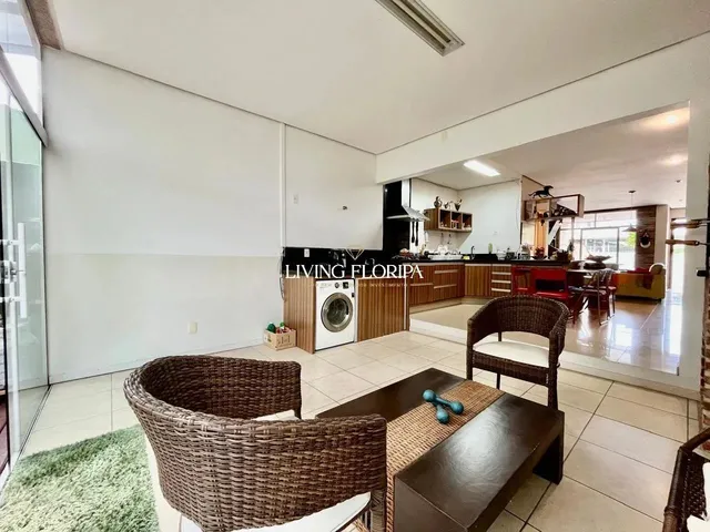 Imagem 2: Casa Á Venda com 3 Quartos, Lagoa da Conceição - Florianópolis