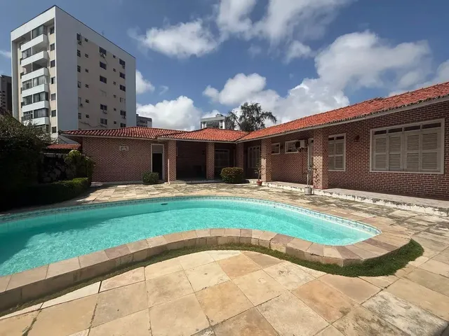 Imagem: Casa Plana com Amplo Terreno no Papicu a