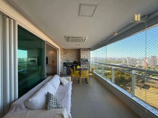 Imagem: Apartamento com 4 Dormitórios À Venda
