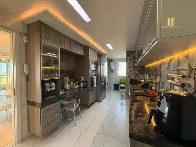 Imagem 14: Apartamento com 4 Dormitórios À Venda, 172 M² por R$ 1.850.000,00 - Guararapes