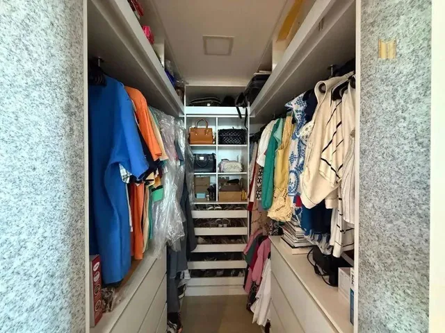 Imagem 16: Apartamento com 4 Dormitórios À Venda, 172 M² por R$ 1.850.000,00 - Guararapes