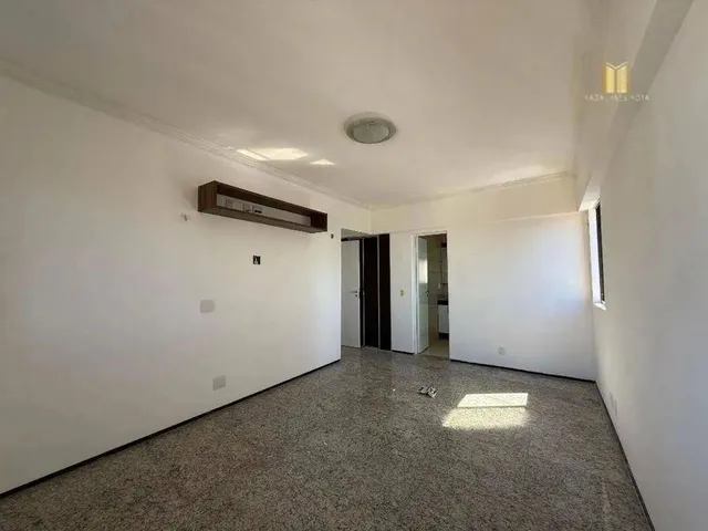 Imagem 8: Apartamento com 4 Dormitórios À Venda, 224 M² por R$ 1.230.000,00 - Aldeota
