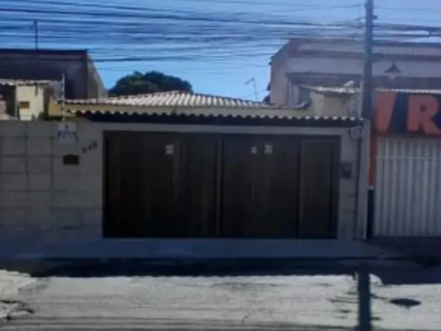 Imagem: A casa possui 3 Dormitórios, 2 Suítes, 3 Banheiros, 2