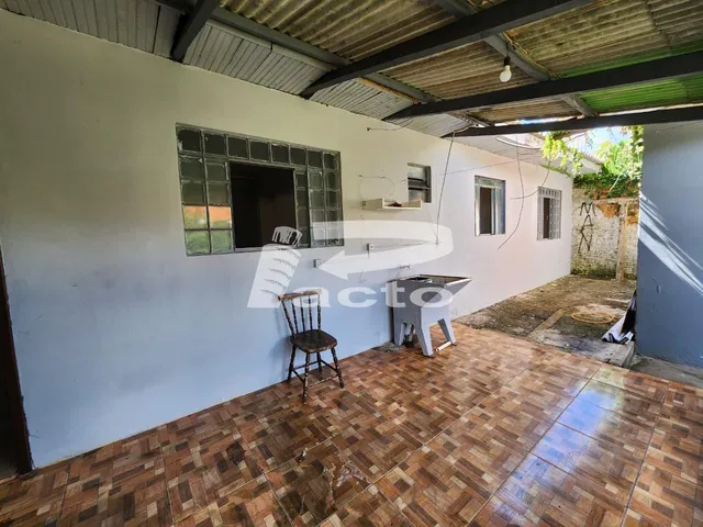 Imagem: Casa com 02 Quartos