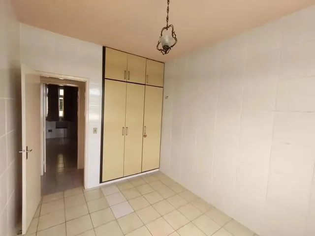 Imagem 4: Apartamento com 3 Dormitórios À Venda, 108 M² por R$ 280.000,00 - Benfica