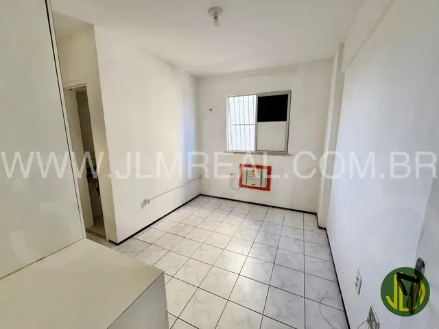 Imagem 6: Apartamento no Condomínio Douglas Albuquerque, Bairro Damas, Nascente, 65M², 3 Quartos