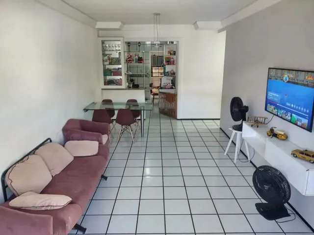 Imagem 2: Casa Enorme em Condomínio Fechado no Cambeba 3 Quantos 3 Garagem - Mais Informações