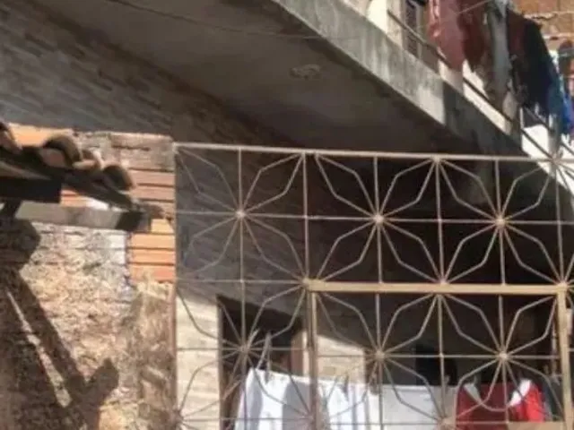 Imagem: Vendo Quatro Casas