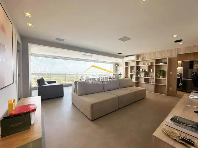 Imagem: Apartamento com 4 Quartos e 6 Banheiros
