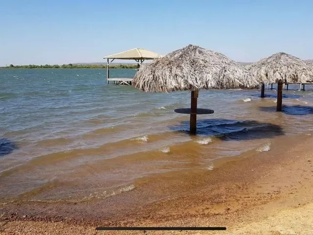 Imagem: Vendo Lote em Chácara com Área Construída
