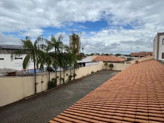 Imagem 4: Oportunidade Única na Av. Arapongas Excelente Prédio Comercial e Residencial Com