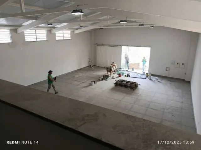 Imagem: Alugo Galpão no Centro com 200M²