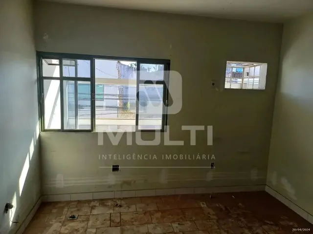 Imagem 7: Sala - Centro Galpão / depósito com 2 banheiros